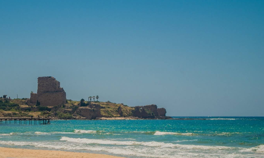 חוף המבצר – עתלית
